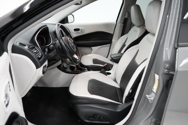Used 2021 Jeep Compass Limited w/ Sun and Sound Group AWD/4WD image 12