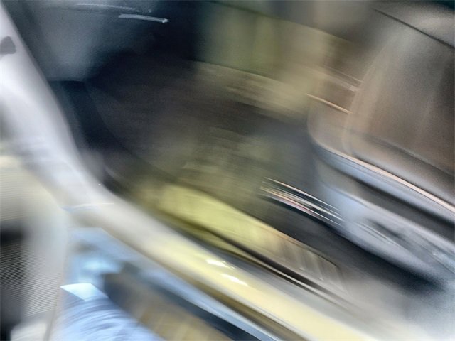 Used 2024 GMC Canyon Denali image 11