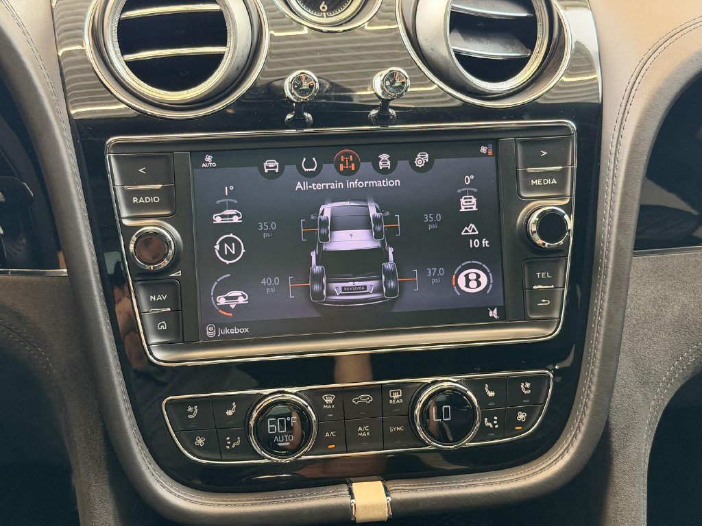 Used 2020 Bentley Bentayga Speed AWD/4WD image 28