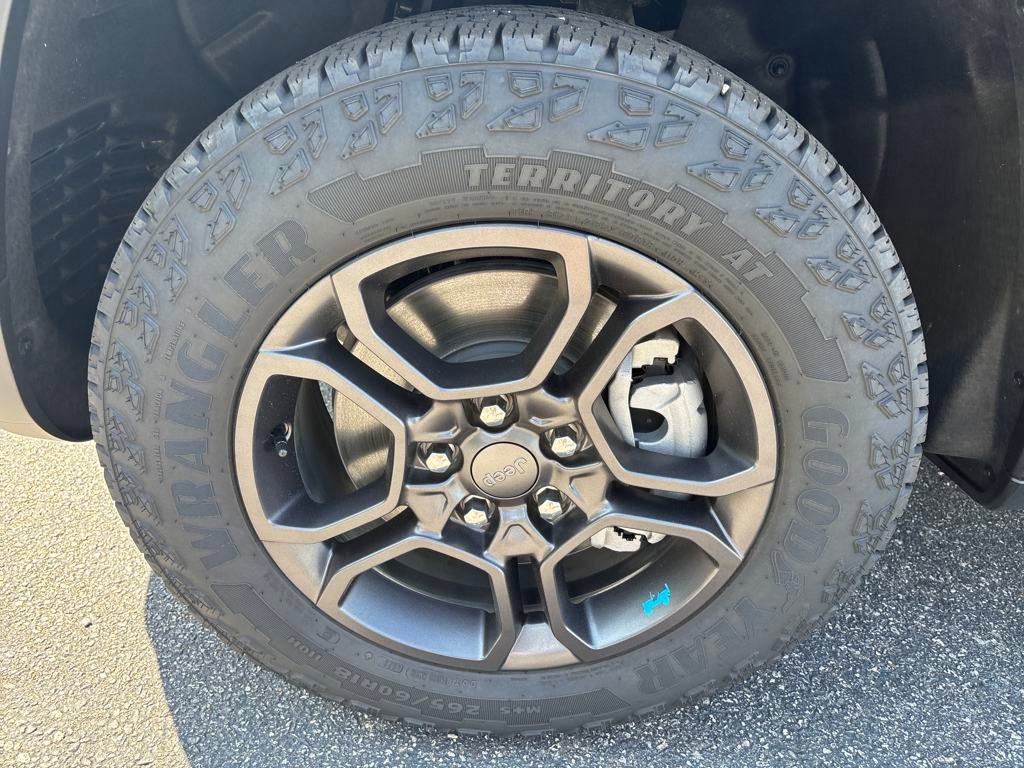 New 2024 Jeep Grand Cherokee Trailhawk w/ Advanced Protech Group II image 12