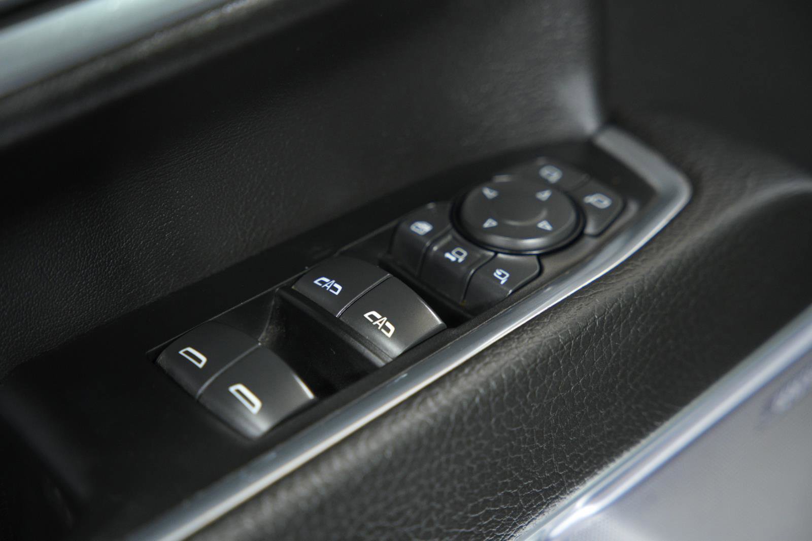 Used 2024 GMC Sierra 2500 Denali w/ Denali Reserve Package image 26