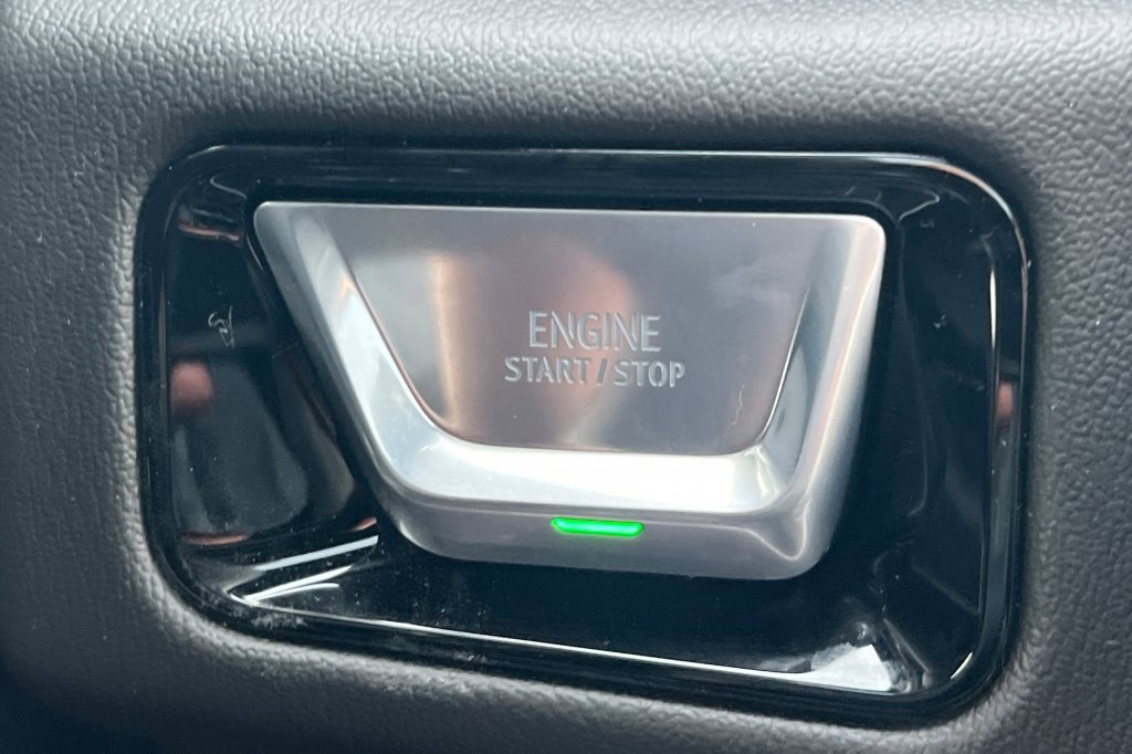 New 2026 GMC Yukon XL Denali w/ Denali Reserve Package image 21