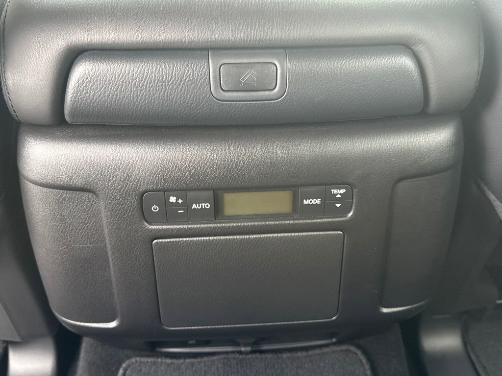 Used 2024 Nissan Armada SL w/ Midnight Edition Package image 40