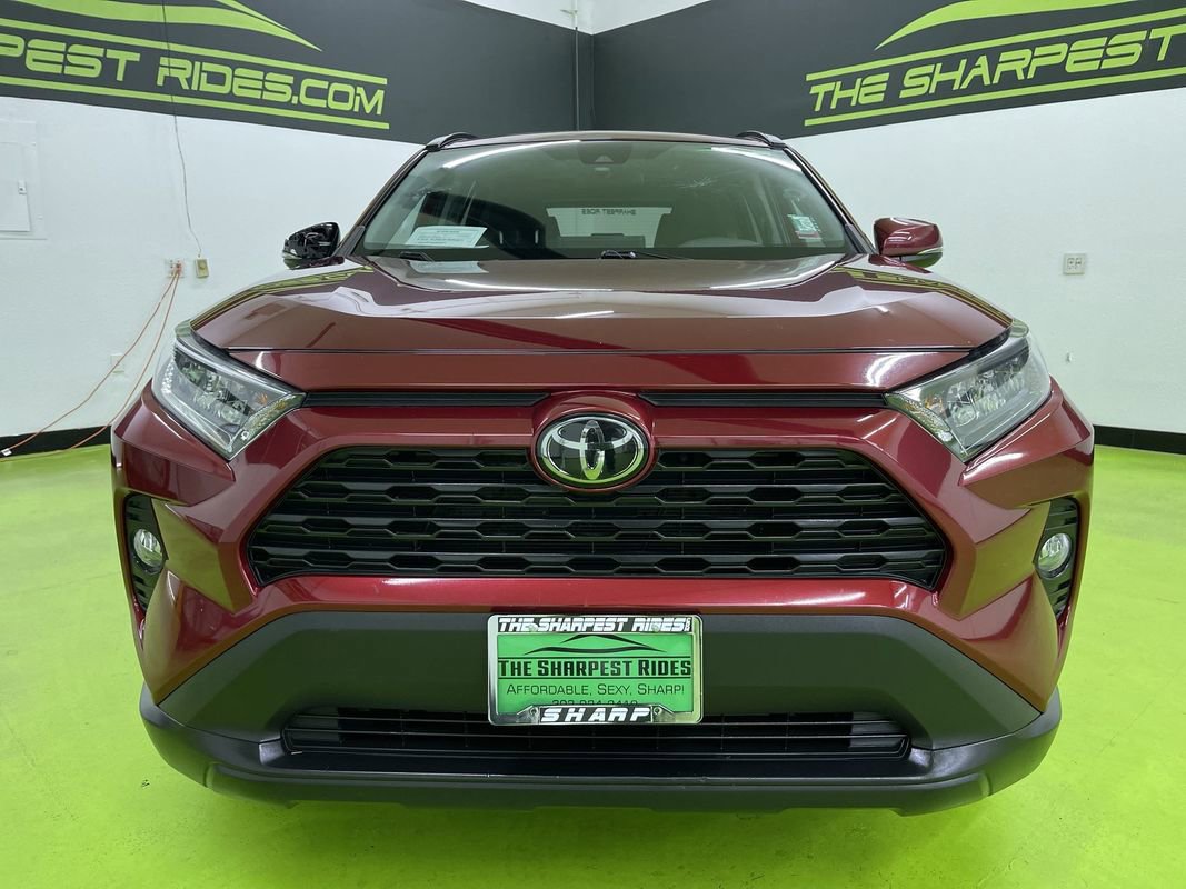 Used 2019 Toyota RAV4 XLE image 3