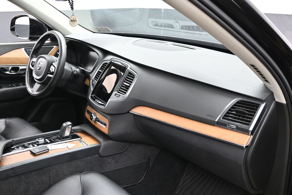 Used 2021 Volvo XC90 T8 Inscription Expression w/ Climate Package AWD/4WD image 34
