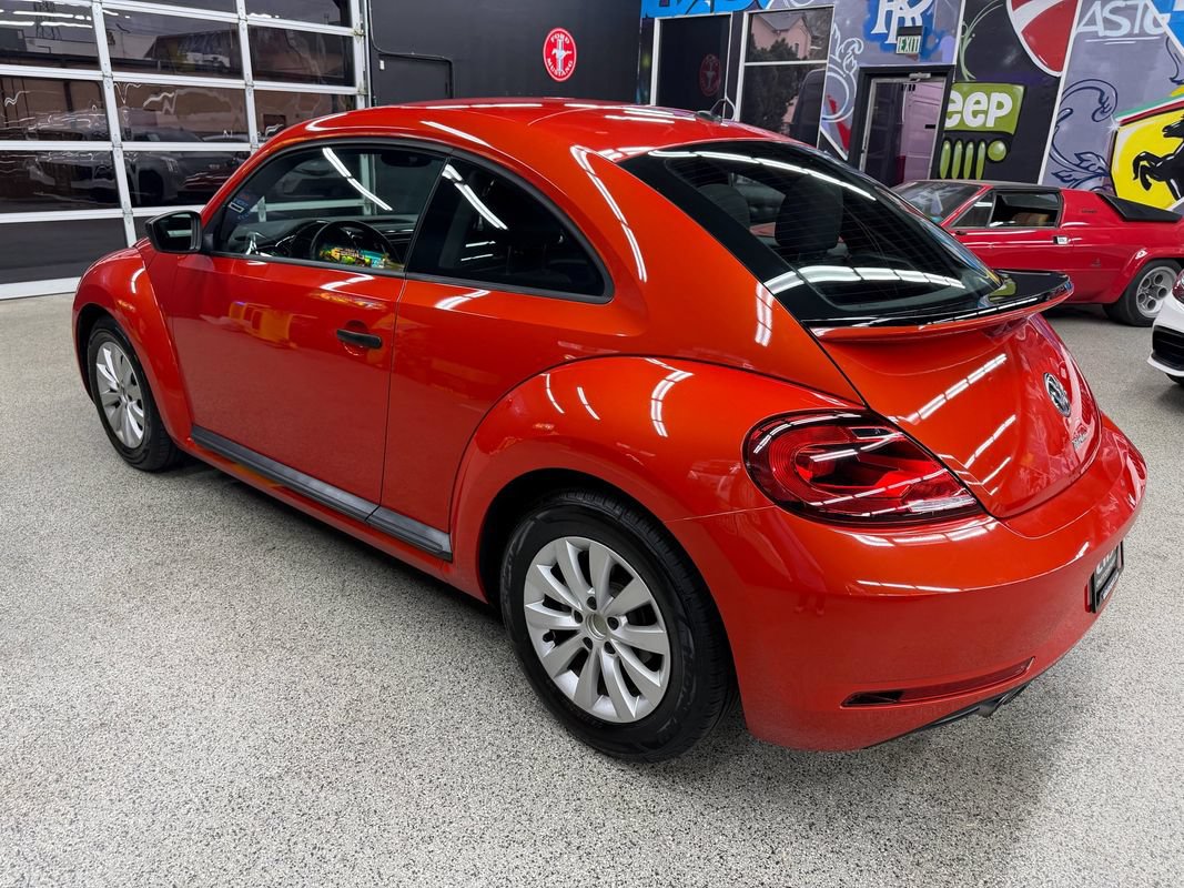Used 2018 Volkswagen Beetle 2.0T S FWD image 3