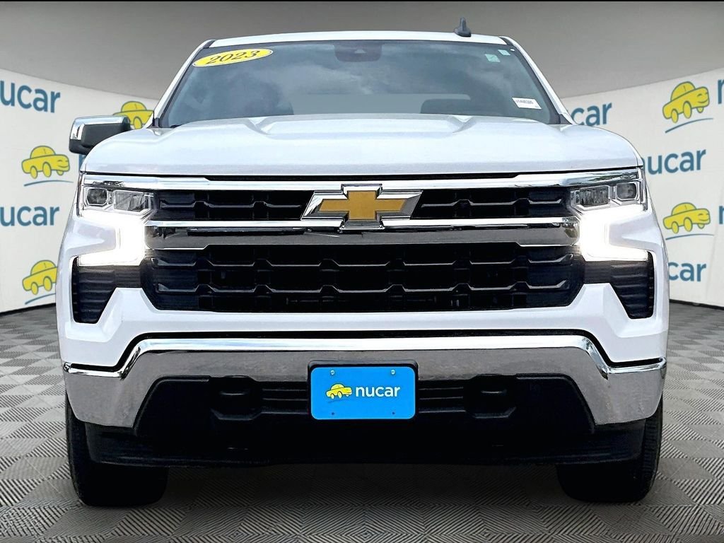 Used 2023 Chevrolet Silverado 1500 LT AWD/4WD image 2