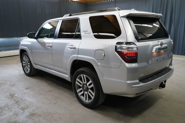 Used 2022 Toyota 4Runner TRD Sport AWD/4WD image 5