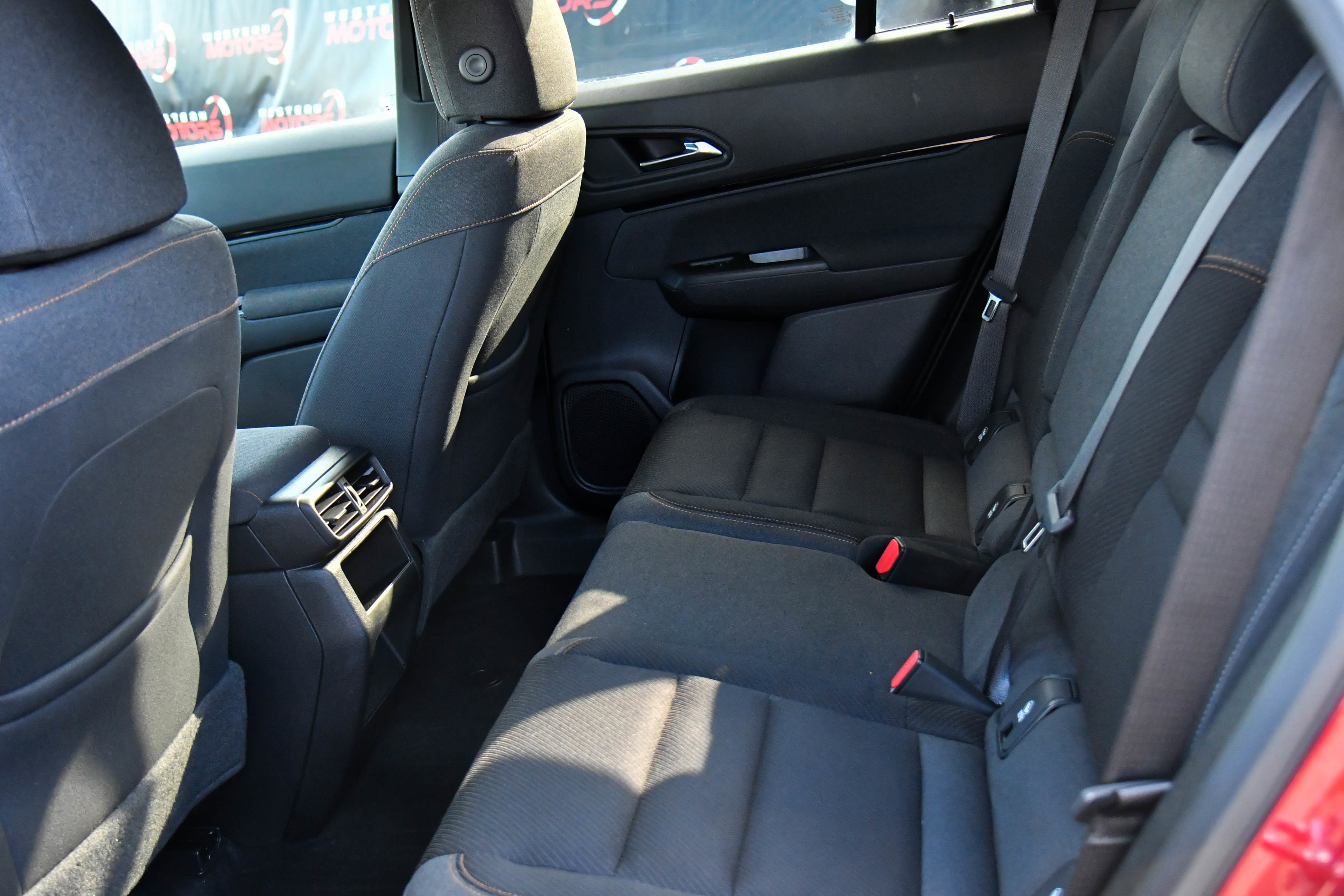 Used 2024 Honda Prologue EX image 39