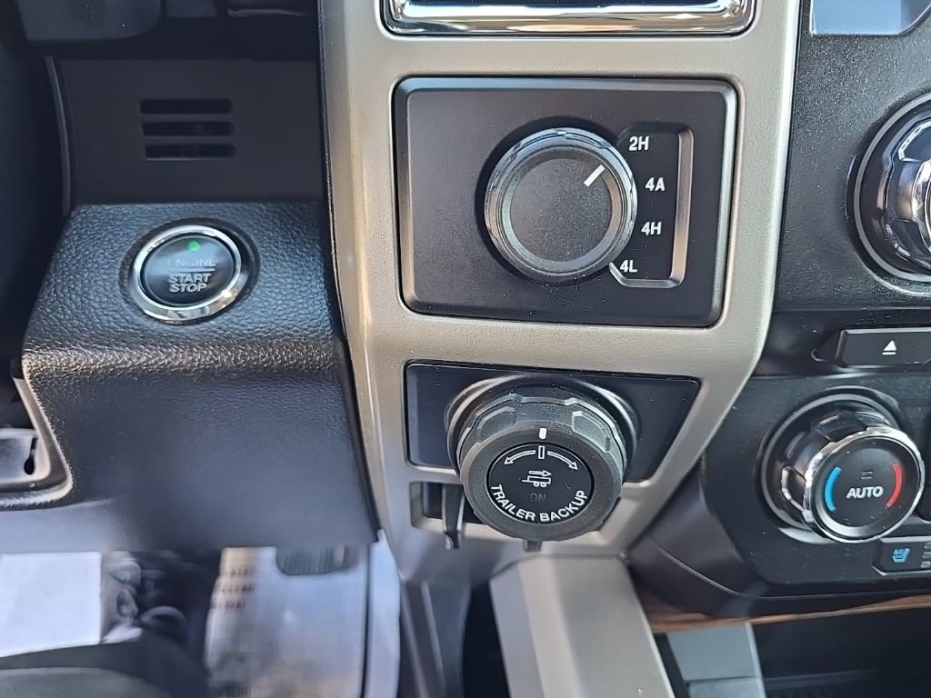 Used 2017 Ford F150 Lariat image 16