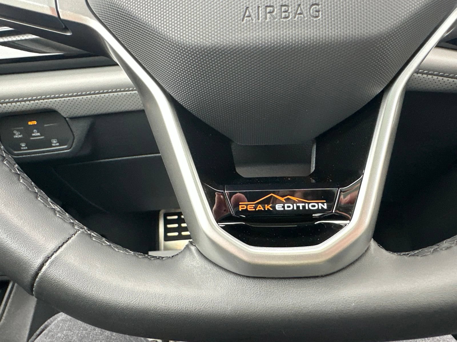 Certified 2026 Volkswagen Atlas Peak Edition AWD/4WD image 62