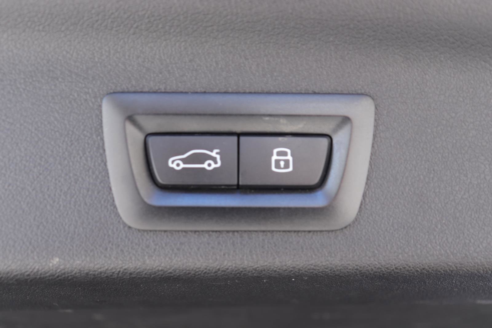 Used 2023 BMW X1 xDrive28i w/ Premium Package image 19