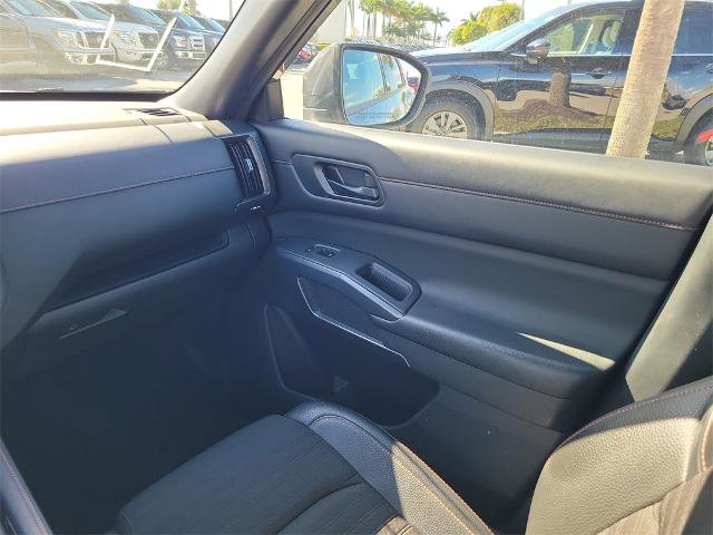 Certified 2023 Nissan Pathfinder Rock Creek image 18