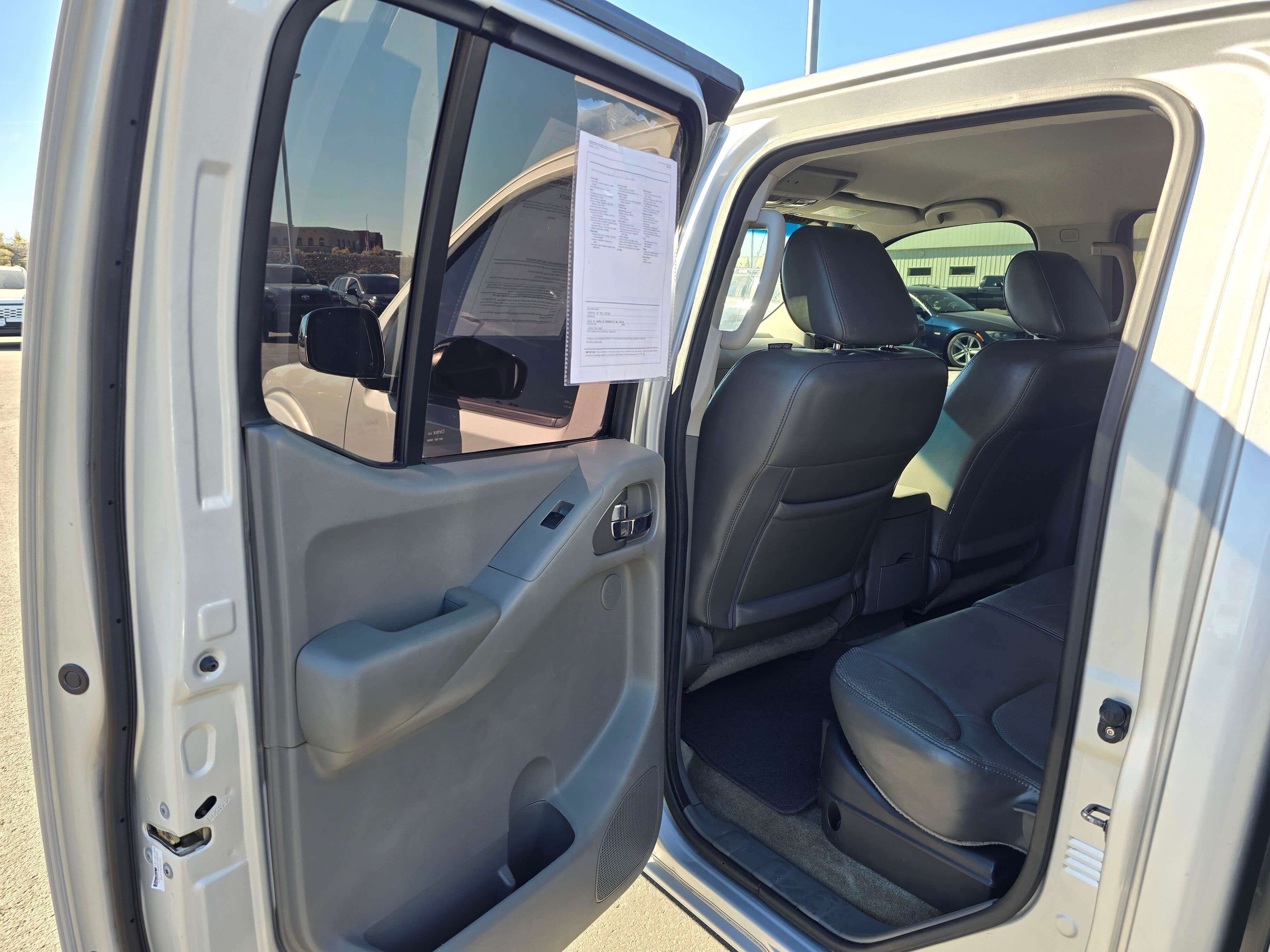 Used 2013 Nissan Frontier SL AWD/4WD image 16