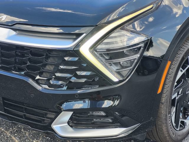 Certified 2025 Kia Sportage SX FWD image 8