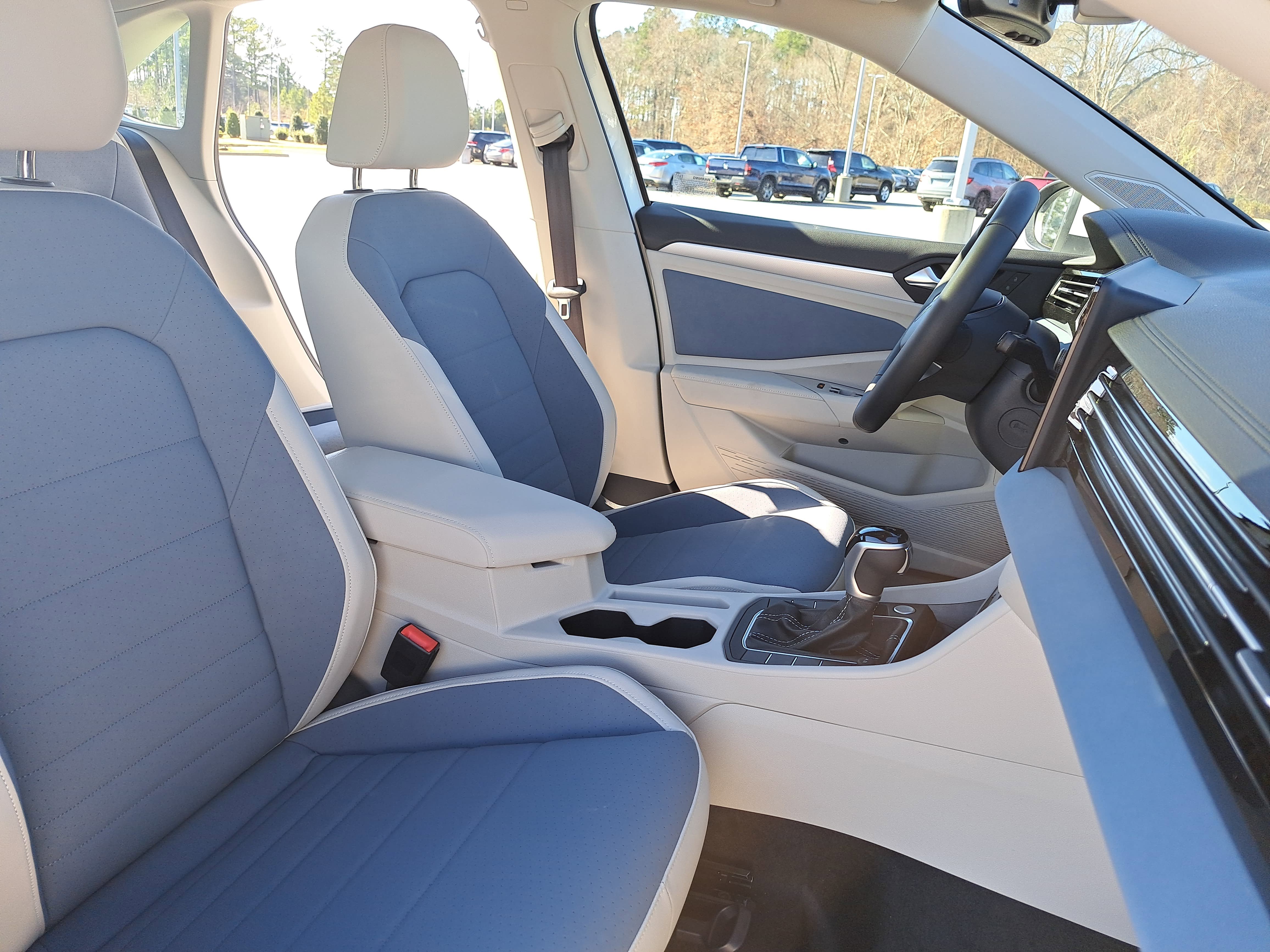 New 2026 Volkswagen Jetta SE FWD image 10