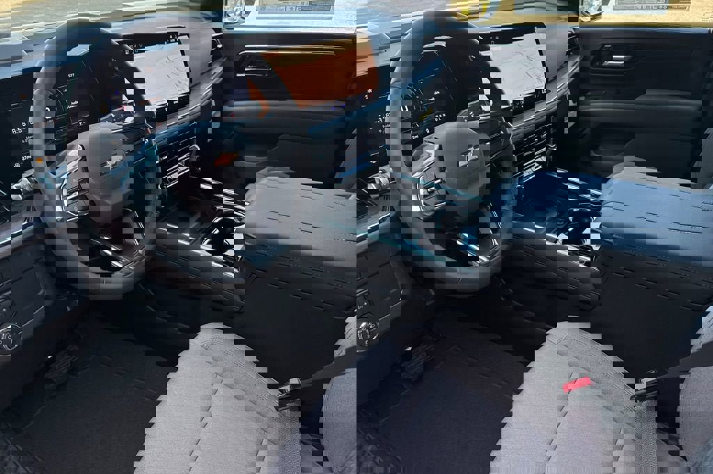 New 2026 Chevrolet Suburban LS image 10