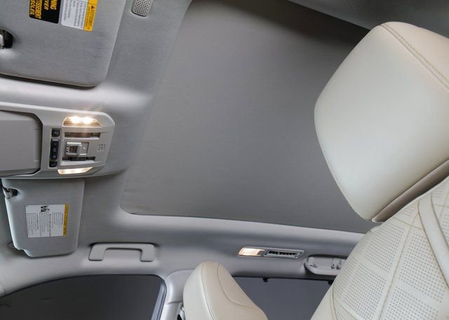 Used 2021 Toyota Highlander Platinum image 25