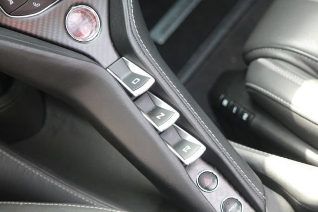 Used 2020 McLaren 720S Spider RWD image 25