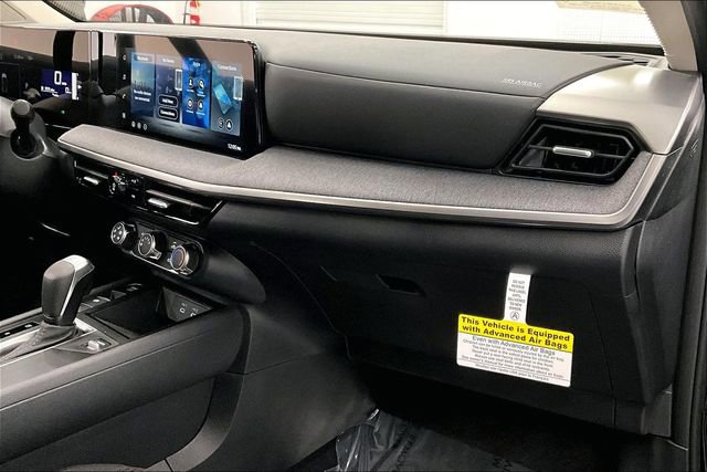 New 2026 Nissan Kicks S image 31