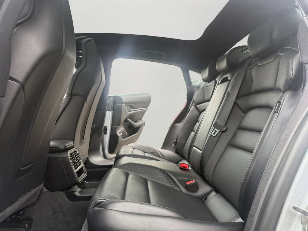 Used 2021 Porsche Taycan RWD image 22