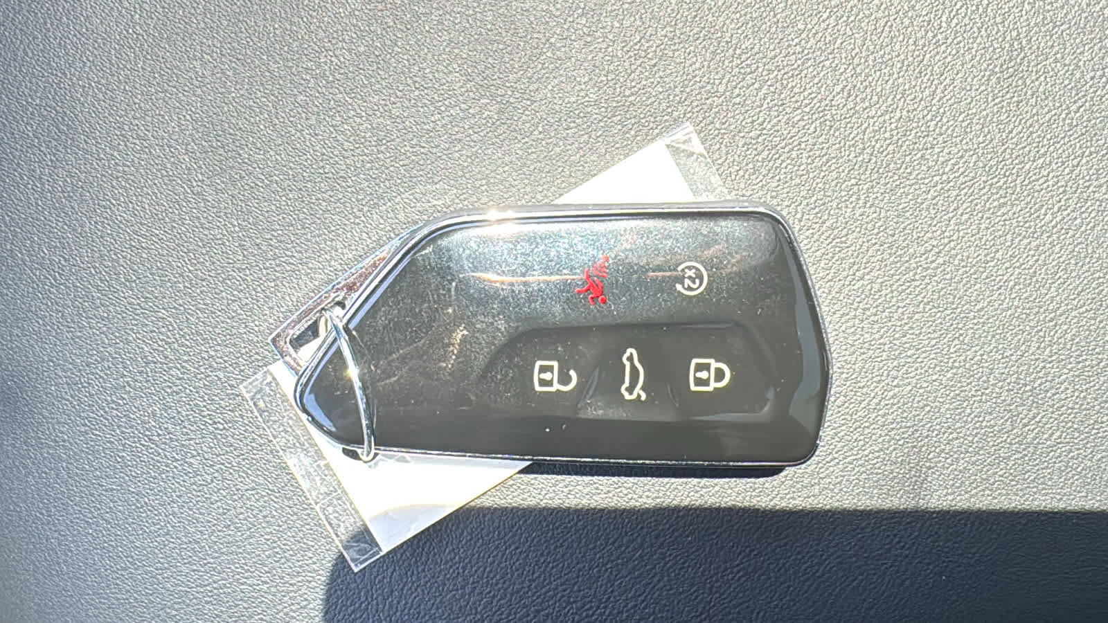 Used 2025 Volkswagen Tiguan SE R-Line AWD/4WD image 22