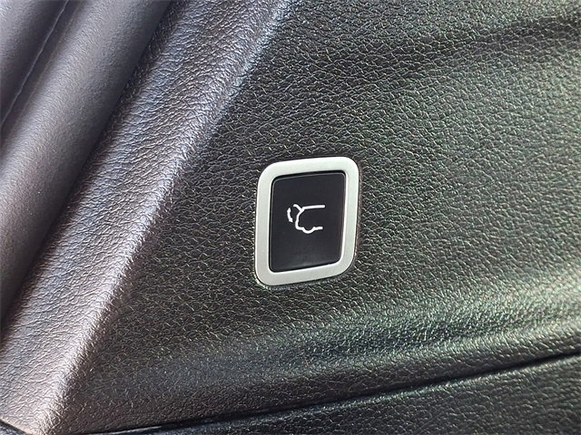 Used 2019 Chrysler Pacifica Touring Plus w/ S Appearance Package image 30