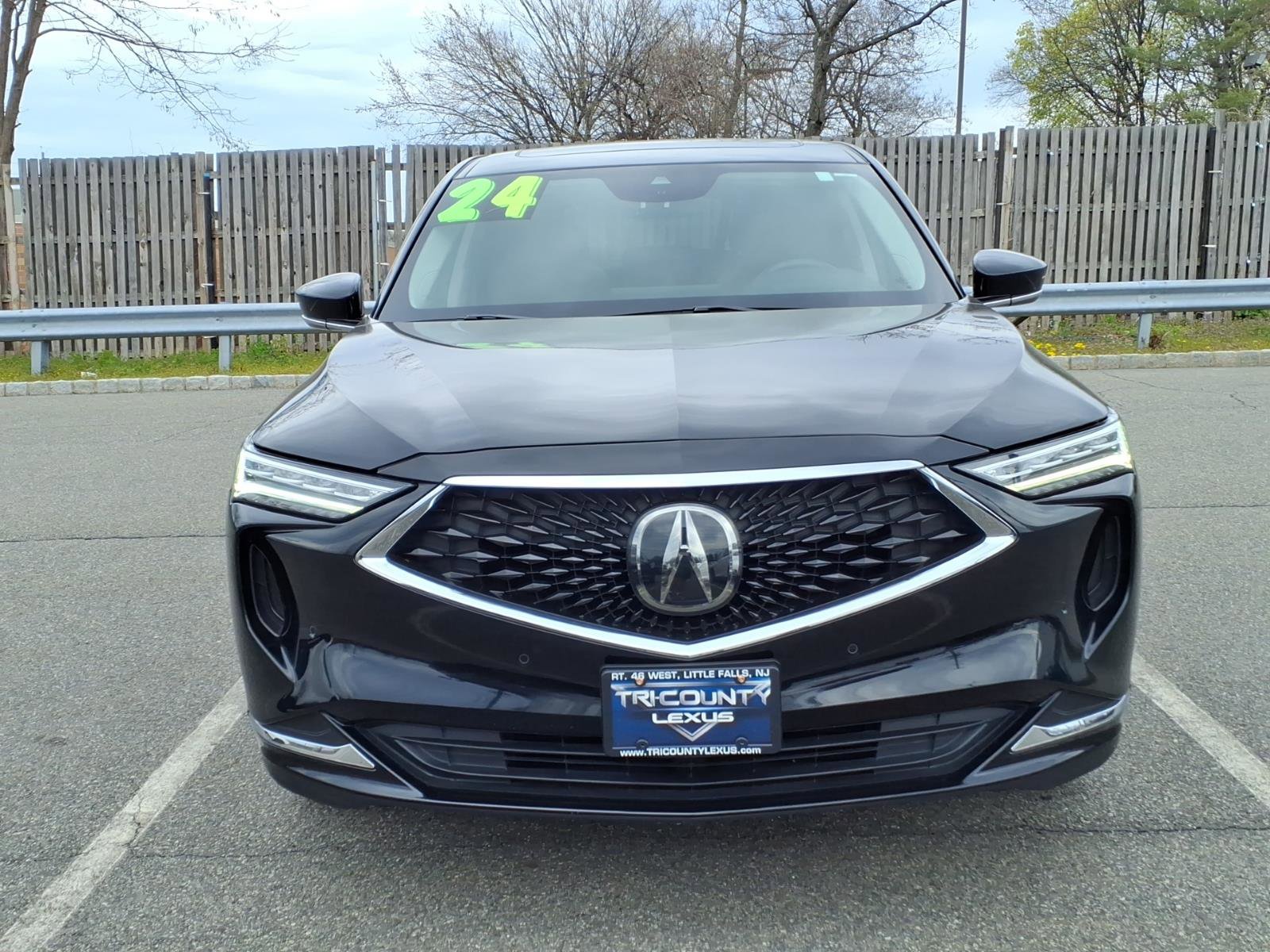 Used 2024 Acura MDX SH-AWD w/ Technology Package image 2
