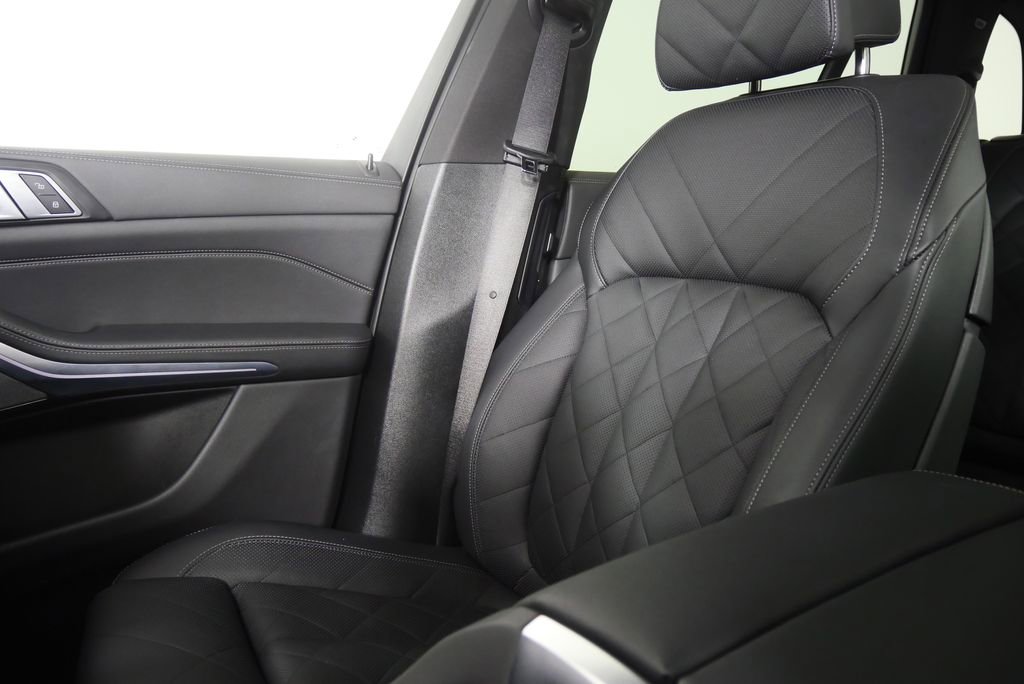 Used 2025 BMW X5 xDrive40i image 27