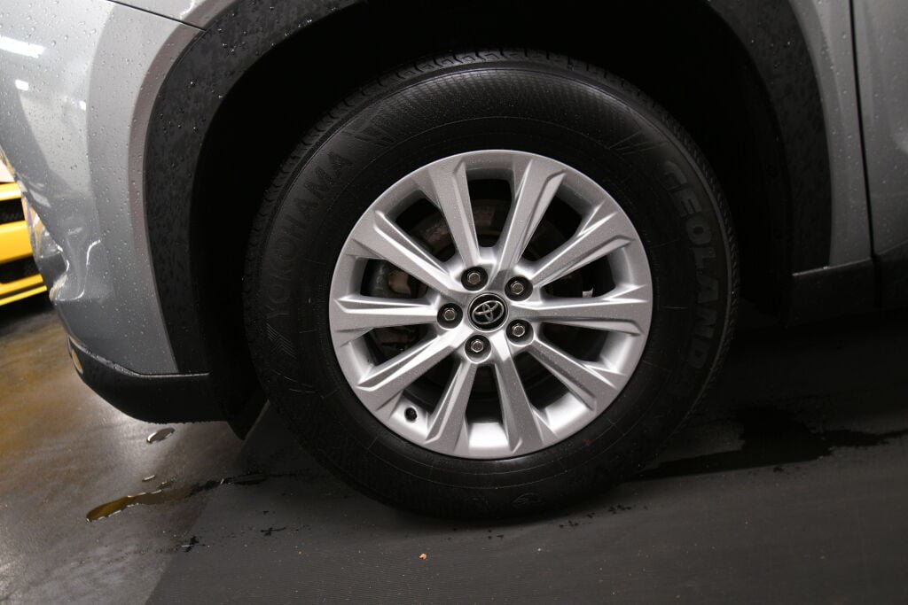 Certified 2025 Toyota Grand Highlander AWD image 36