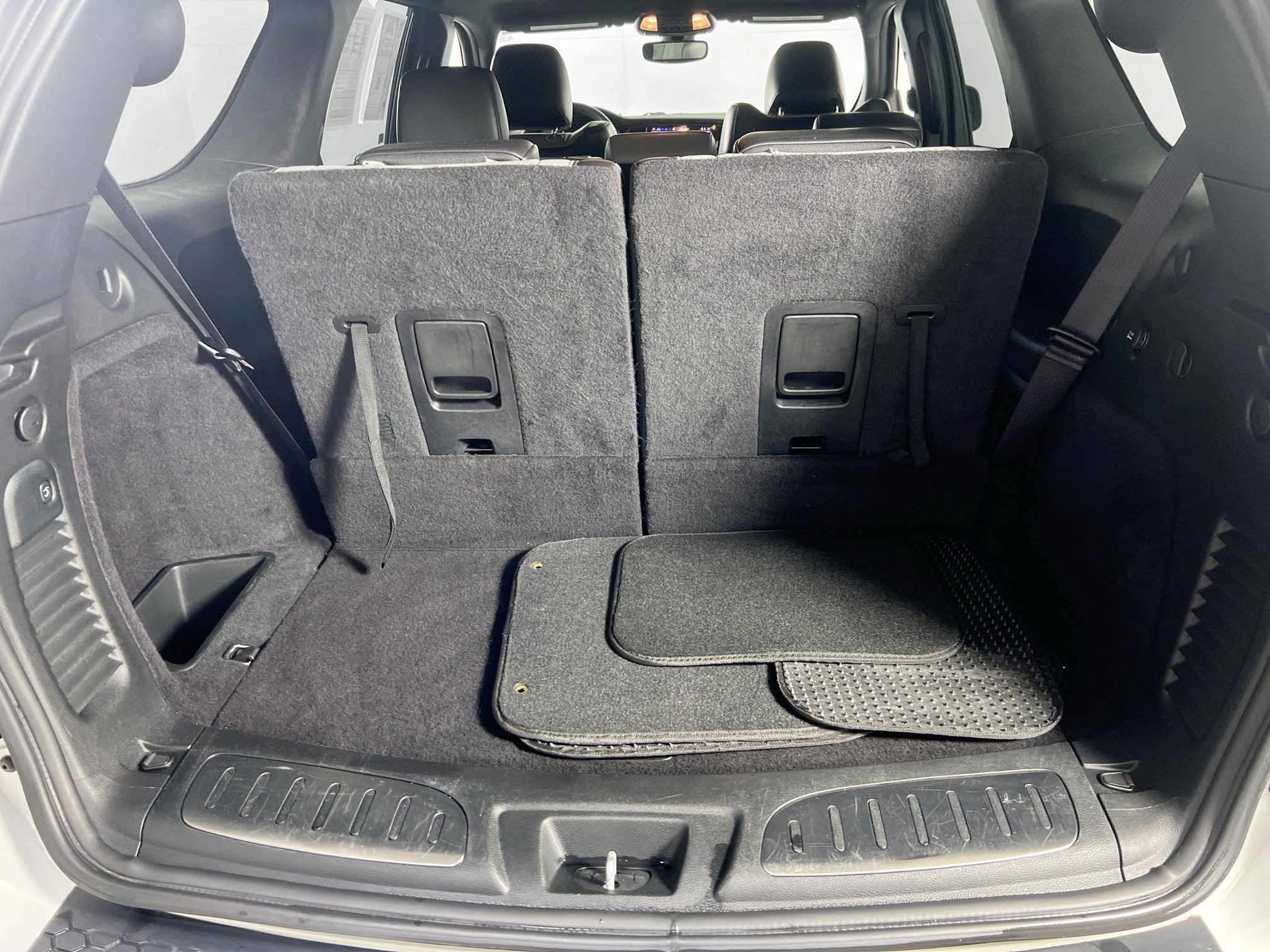 Used 2022 Dodge Durango R/T w/ Blacktop Package image 27