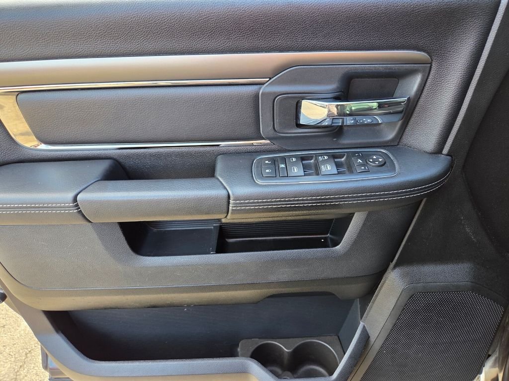 Used 2017 RAM 1500 Sport RWD image 22