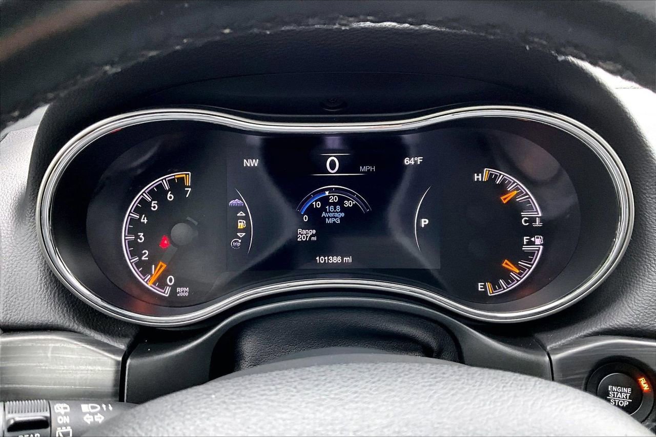 Used 2019 Jeep Grand Cherokee Limited AWD/4WD image 10