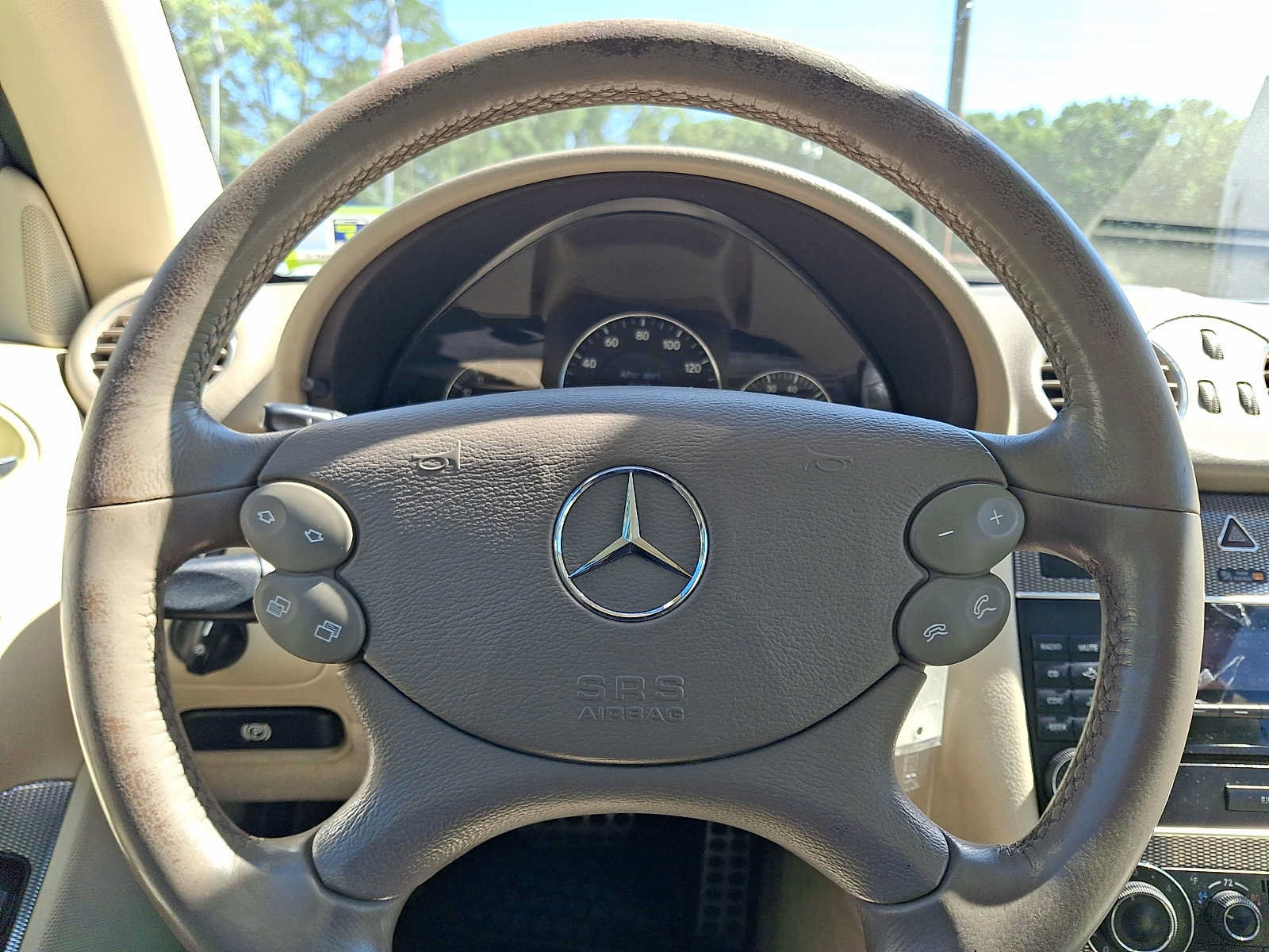 Used 2005 Mercedes-Benz CLK 320 Cabriolet image 18