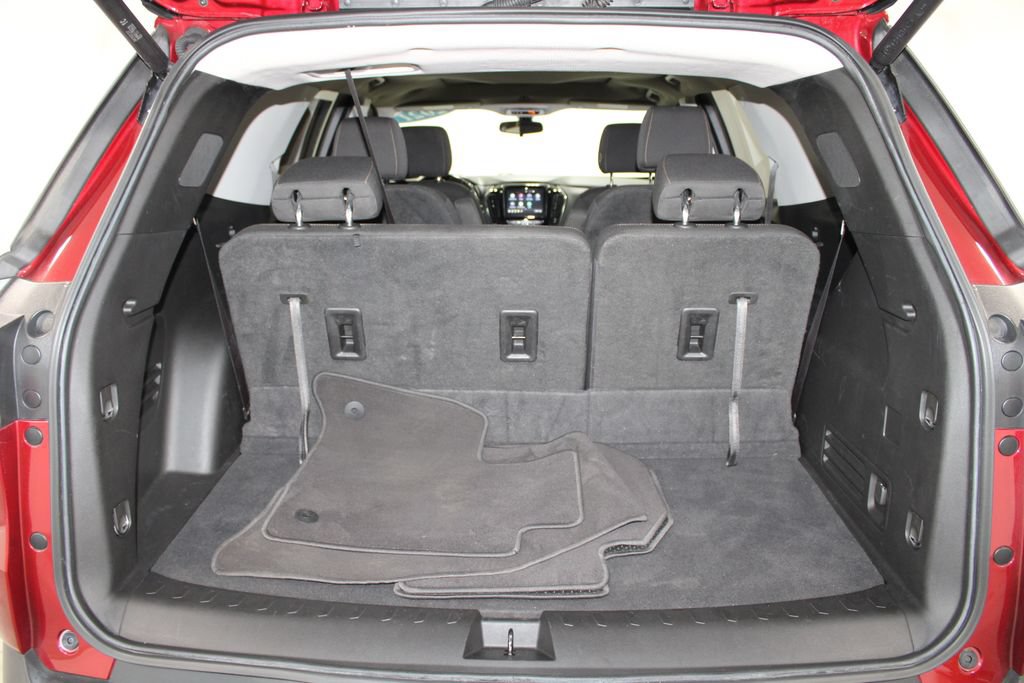 Used 2021 Chevrolet Traverse LT AWD/4WD image 14