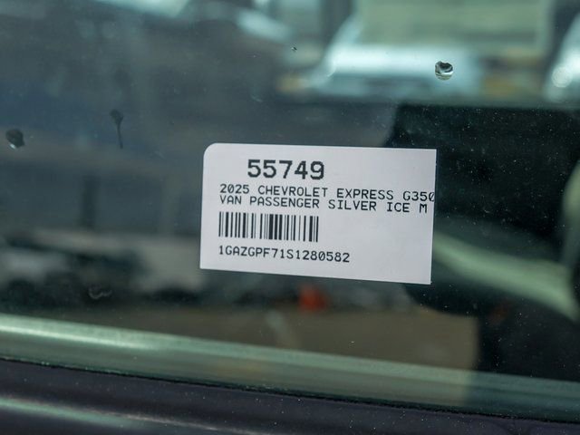 New 2025 Chevrolet Express 3500 LT w/ LT Preferred Equipment Group RWD image 21