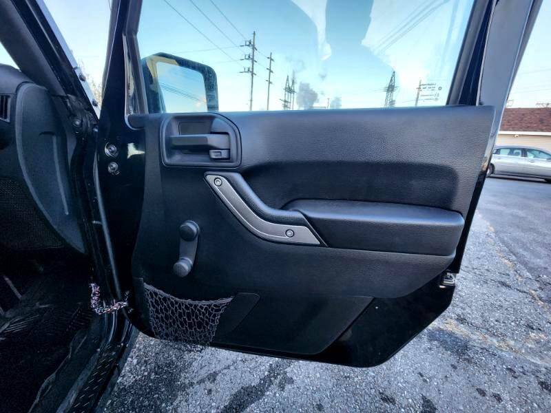 Used 2015 Jeep Wrangler Sport image 22
