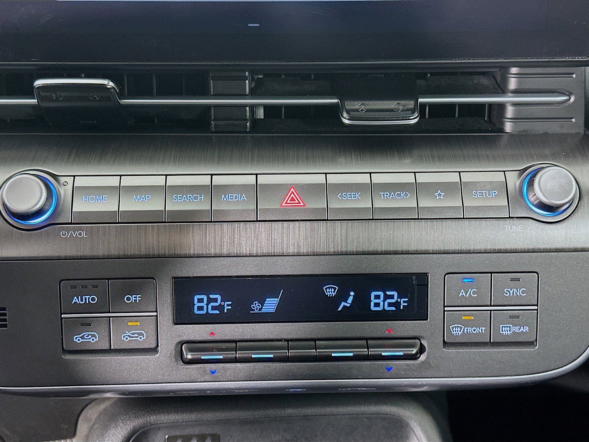 Used 2025 Hyundai Kona SEL image 24