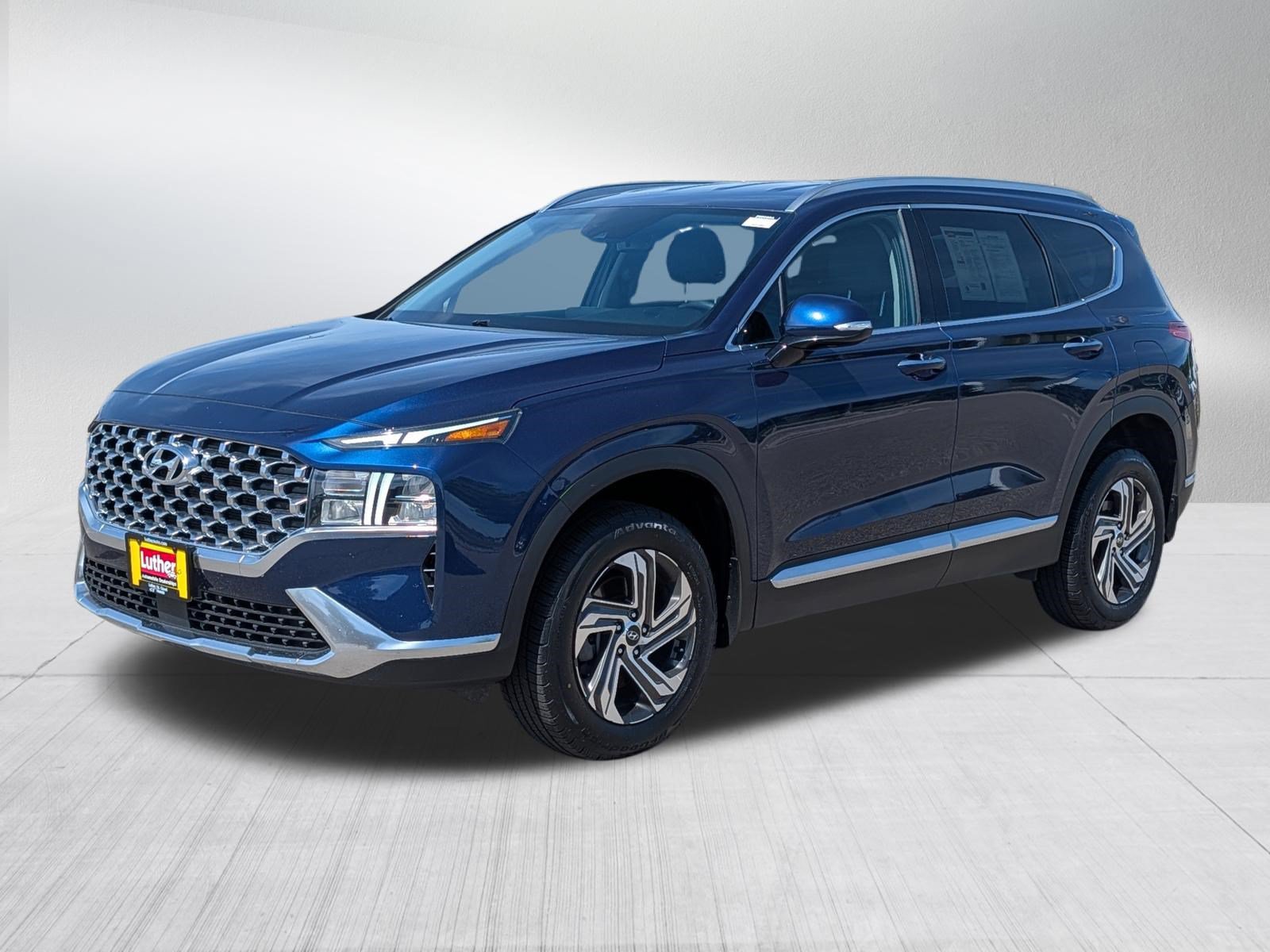 Used 2022 Hyundai Santa Fe SEL w/ Convenience Package AWD/4WD image 3