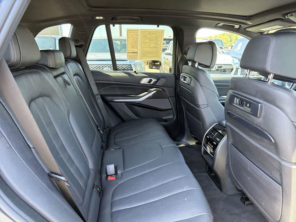 Used 2021 BMW X5 M50i w/ Executive Package AWD/4WD image 32