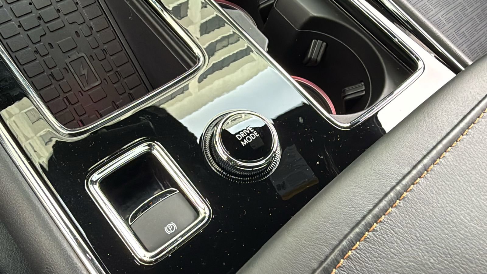 New 2025 Lincoln Aviator Black Label w/ Black Label Special Edition image 25