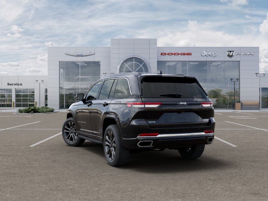 New 2025 Jeep Grand Cherokee Overland w/ Adv Protech Group III AWD/4WD image 3