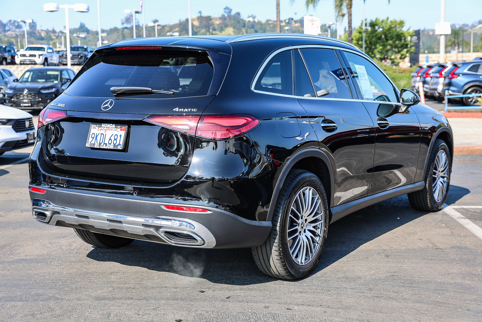 Used 2024 Mercedes-Benz GLC 300 4MATIC image 23