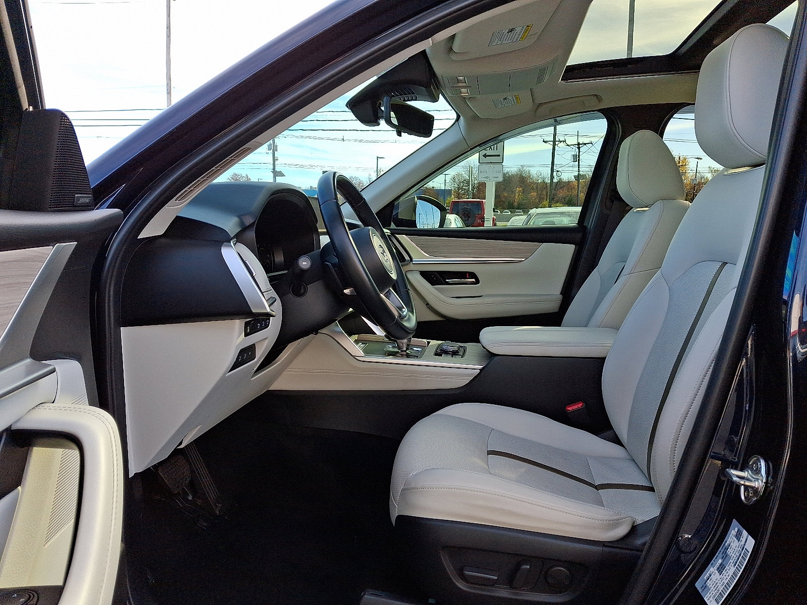 Used 2024 MAZDA CX-90 3.3 Turbo w/ Premium Plus Pkg image 13