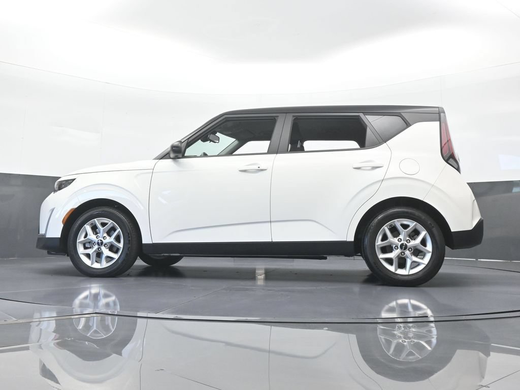 Used 2024 Kia Soul S FWD image 53