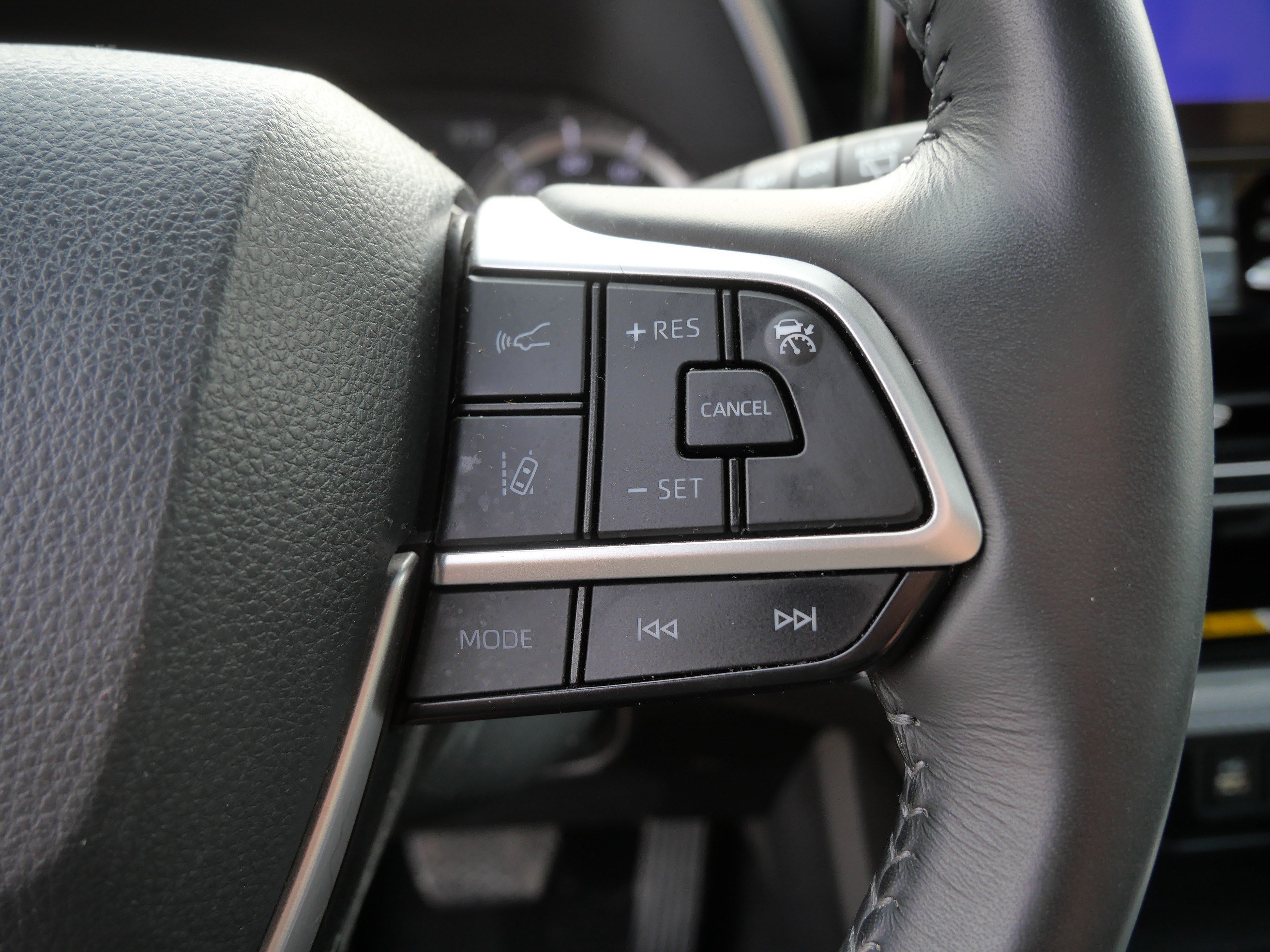 Certified 2024 Toyota Highlander XSE AWD/4WD image 28