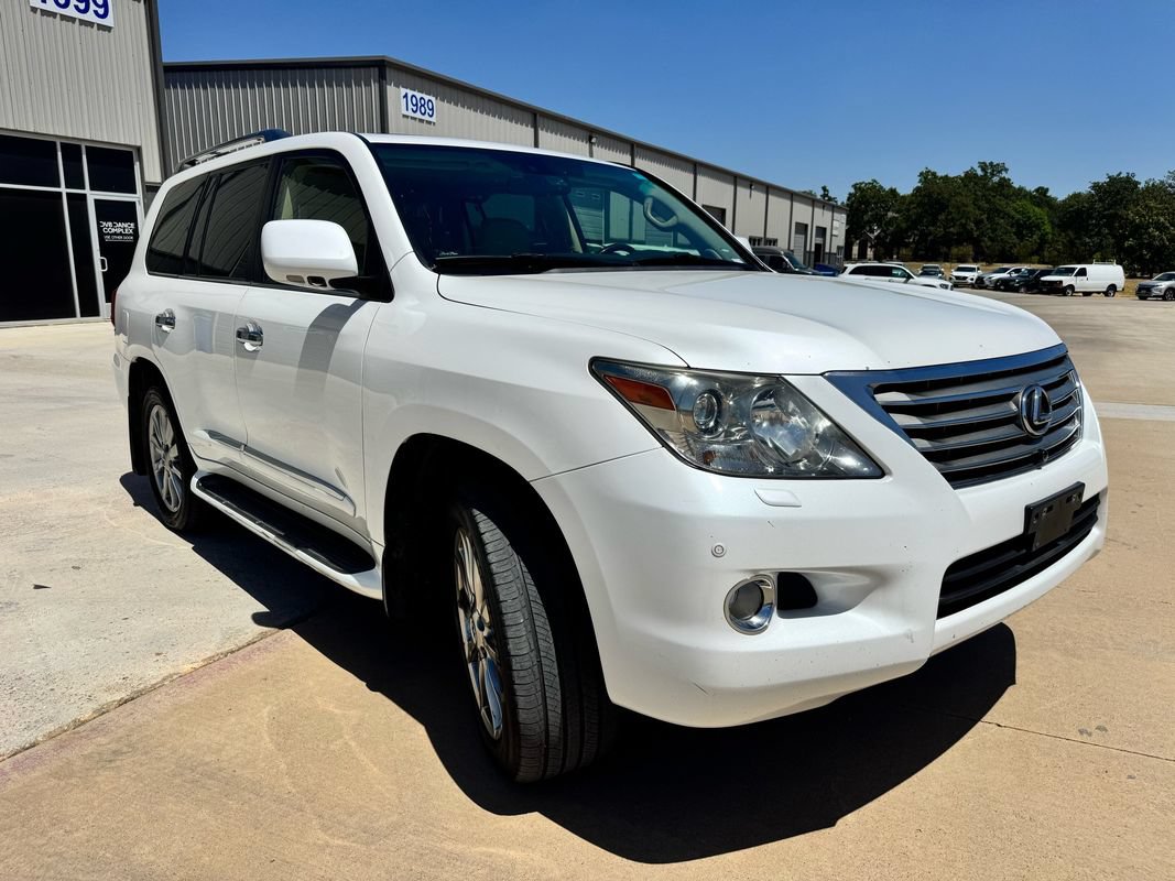 Used 2010 Lexus LX 570 4WD w/ Luxury Pkg image 8
