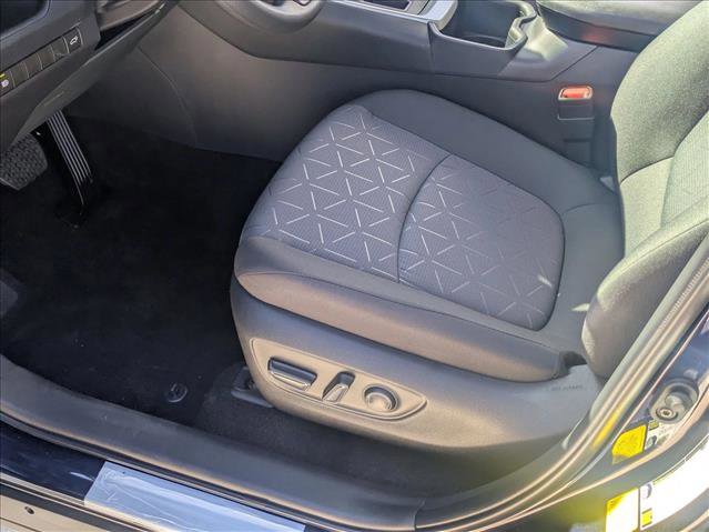 New 2025 Toyota RAV4 XLE image 4