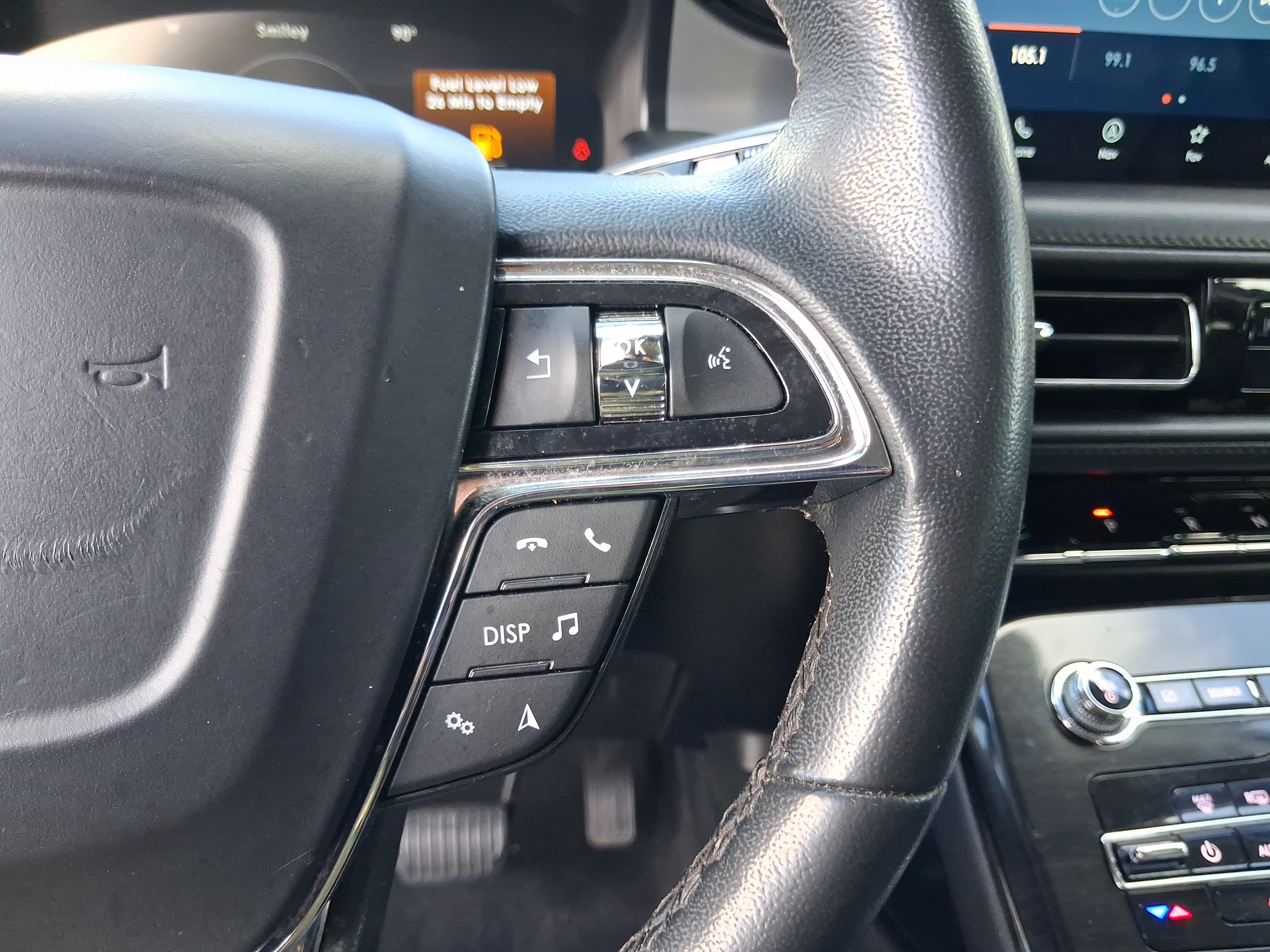 Certified 2023 Lincoln Nautilus FWD w/ Premium Package image 18