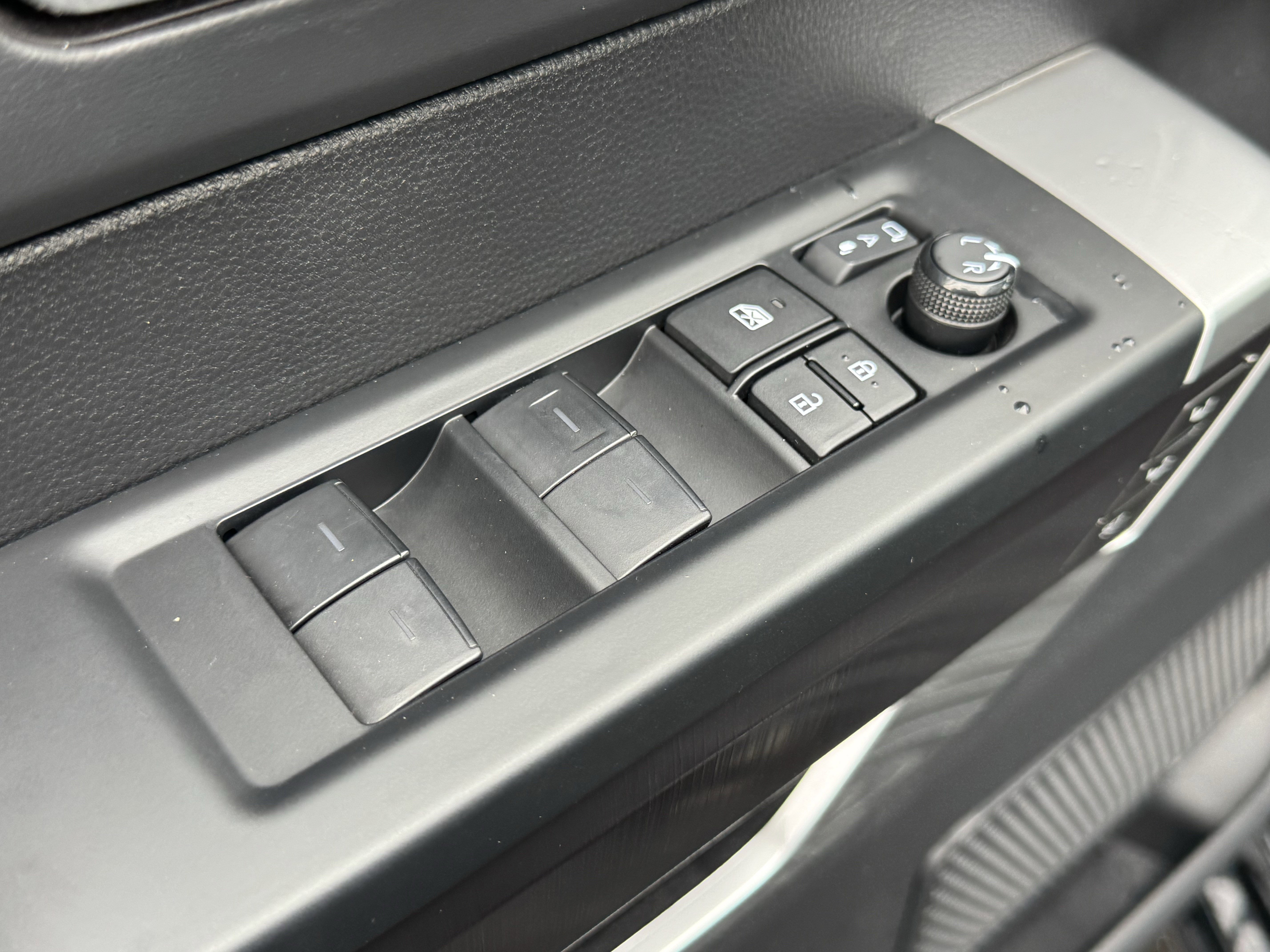 Used 2023 Toyota Tundra Platinum image 23